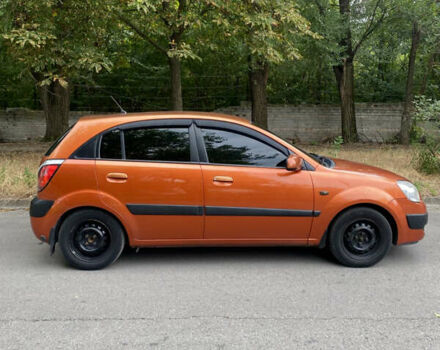 Оранжевый Киа Рио, объемом двигателя 1.4 л и пробегом 258 тыс. км за 4600 $, фото 11 на Automoto.ua