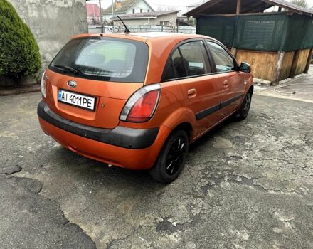 Оранжевый Киа Рио, объемом двигателя 1.4 л и пробегом 150 тыс. км за 4200 $, фото 4 на Automoto.ua