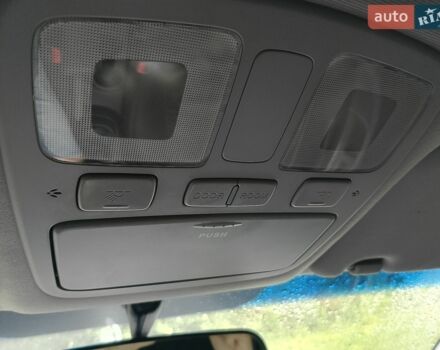 Оранжевый Киа Рио, объемом двигателя 1.4 л и пробегом 260 тыс. км за 3800 $, фото 8 на Automoto.ua