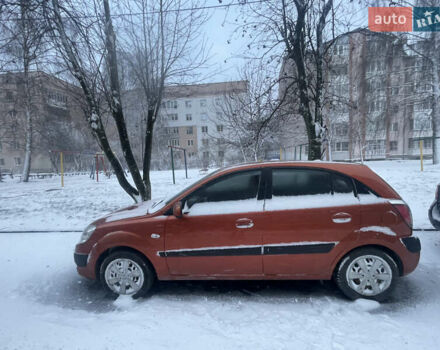 Оранжевый Киа Рио, объемом двигателя 1.4 л и пробегом 232 тыс. км за 4650 $, фото 1 на Automoto.ua