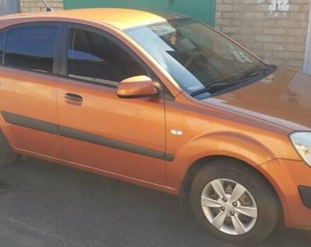 Помаранчевий Кіа Ріо, об'ємом двигуна 1.4 л та пробігом 164 тис. км за 5600 $, фото 3 на Automoto.ua