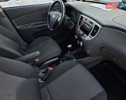 Оранжевый Киа Рио, объемом двигателя 1.4 л и пробегом 232 тыс. км за 3999 $, фото 27 на Automoto.ua