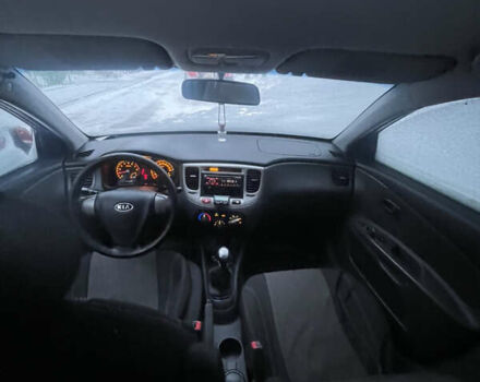 Оранжевый Киа Рио, объемом двигателя 1.4 л и пробегом 232 тыс. км за 4650 $, фото 5 на Automoto.ua