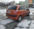 Помаранчевий Кіа Ріо, об'ємом двигуна 1.4 л та пробігом 210 тис. км за 4500 $, фото 2 на Automoto.ua