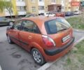 Оранжевый Киа Рио, объемом двигателя 1.4 л и пробегом 170 тыс. км за 5000 $, фото 3 на Automoto.ua