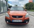 Оранжевый Киа Рио, объемом двигателя 1.4 л и пробегом 234 тыс. км за 3850 $, фото 2 на Automoto.ua