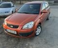 Помаранчевий Кіа Ріо, об'ємом двигуна 1.4 л та пробігом 277 тис. км за 4100 $, фото 1 на Automoto.ua