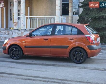Оранжевый Киа Рио, объемом двигателя 1.4 л и пробегом 232 тыс. км за 3999 $, фото 6 на Automoto.ua