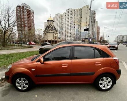 Оранжевый Киа Рио, объемом двигателя 1.4 л и пробегом 165 тыс. км за 4500 $, фото 1 на Automoto.ua