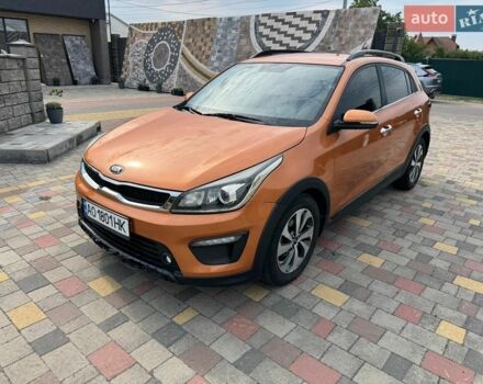 Оранжевый Киа Рио, объемом двигателя 1.59 л и пробегом 83 тыс. км за 13500 $, фото 3 на Automoto.ua