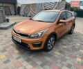 Оранжевый Киа Рио, объемом двигателя 1.59 л и пробегом 83 тыс. км за 13500 $, фото 3 на Automoto.ua