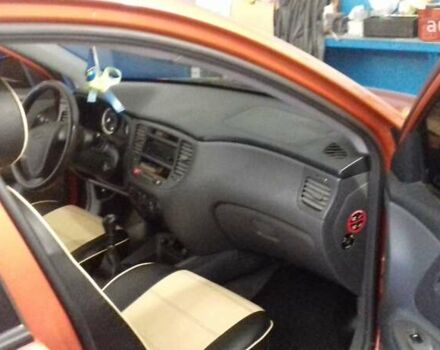 Киа Рио 2006 в Николаеве на Automoto.ua Оранжевый Киа Рио, объемом двигателя 1.34 л и пробегом 138 тыс. км за 5500 $, фото 5 на Automoto.ua