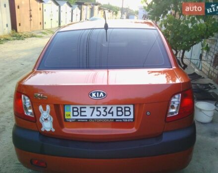 Помаранчевий Кіа Ріо, об'ємом двигуна 1.34 л та пробігом 138 тис. км за 5500 $, фото 3 на Automoto.ua