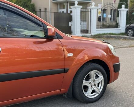 Помаранчевий Кіа Ріо, об'ємом двигуна 1.4 л та пробігом 152 тис. км за 4651 $, фото 7 на Automoto.ua