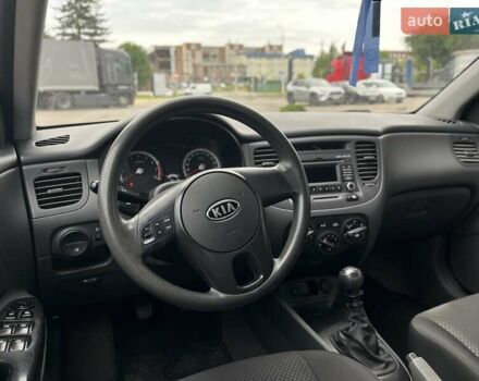 Оранжевый Киа Рио, объемом двигателя 0 л и пробегом 123 тыс. км за 4500 $, фото 10 на Automoto.ua