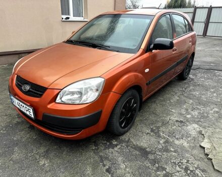 Оранжевый Киа Рио, объемом двигателя 1.4 л и пробегом 150 тыс. км за 4200 $, фото 1 на Automoto.ua