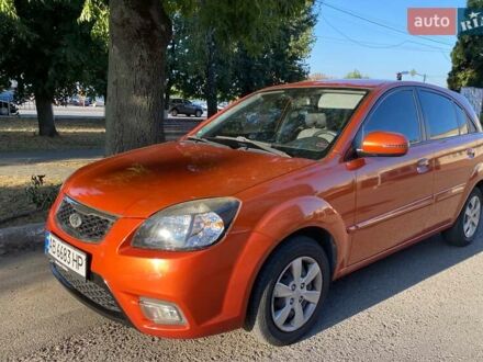 Киа Рио 2010 в Гайсине на Automoto.ua Оранжевый Киа Рио, объемом двигателя 1.4 л и пробегом 183 тыс. км за 5500 $, фото 1 на Automoto.ua