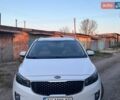 Белый Киа Седона, объемом двигателя 3.34 л и пробегом 196 тыс. км за 14800 $, фото 1 на Automoto.ua