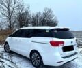 Белый Киа Седона, объемом двигателя 3.3 л и пробегом 193 тыс. км за 18000 $, фото 3 на Automoto.ua