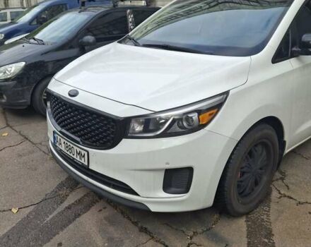 Белый Киа Седона, объемом двигателя 3.34 л и пробегом 165 тыс. км за 15200 $, фото 9 на Automoto.ua