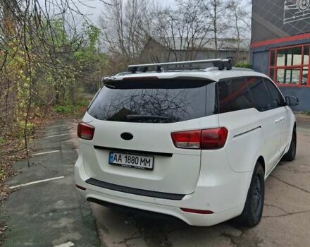 Белый Киа Седона, объемом двигателя 3.34 л и пробегом 165 тыс. км за 14100 $, фото 6 на Automoto.ua