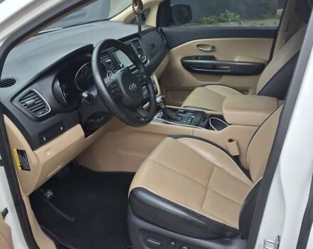 Белый Киа Седона, объемом двигателя 3.34 л и пробегом 165 тыс. км за 14100 $, фото 12 на Automoto.ua