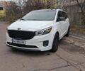Белый Киа Седона, объемом двигателя 3.34 л и пробегом 165 тыс. км за 14100 $, фото 4 на Automoto.ua