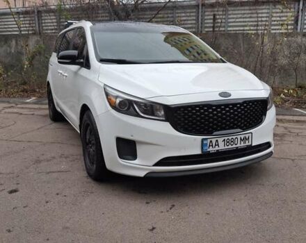 Белый Киа Седона, объемом двигателя 3.34 л и пробегом 165 тыс. км за 14100 $, фото 8 на Automoto.ua