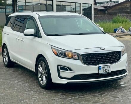 Білий Кіа Седона, об'ємом двигуна 3.3 л та пробігом 203 тис. км за 16990 $, фото 4 на Automoto.ua