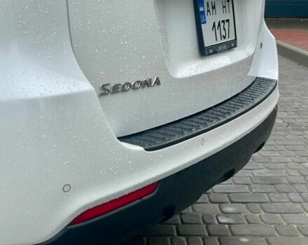 Білий Кіа Седона, об'ємом двигуна 3.3 л та пробігом 203 тис. км за 16990 $, фото 14 на Automoto.ua