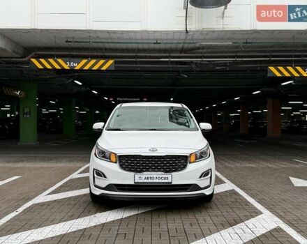 Білий Кіа Седона, об'ємом двигуна 3.34 л та пробігом 90 тис. км за 21990 $, фото 2 на Automoto.ua