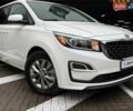 Белый Киа Седона, объемом двигателя 3.34 л и пробегом 90 тыс. км за 24990 $, фото 1 на Automoto.ua