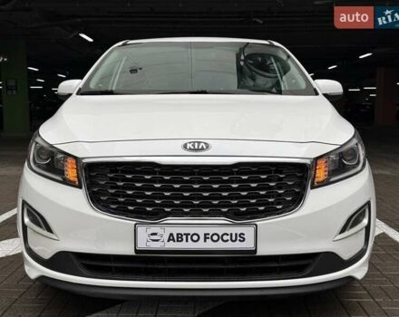 Білий Кіа Седона, об'ємом двигуна 3.34 л та пробігом 90 тис. км за 21990 $, фото 9 на Automoto.ua