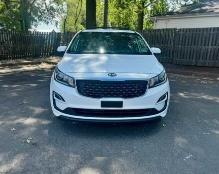 Киа Седона 2019 в Днепре (Днепропетровске) на Automoto.ua Белый Киа Седона, объемом двигателя 3.3 л и пробегом 43 тыс. км за 3000 $, фото 1 на Automoto.ua