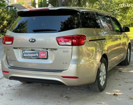 Бежевый Киа Седона, объемом двигателя 3.3 л и пробегом 130 тыс. км за 16690 $, фото 9 на Automoto.ua