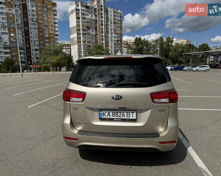 Бежевый Киа Седона, объемом двигателя 3.31 л и пробегом 130 тыс. км за 14300 $, фото 3 на Automoto.ua