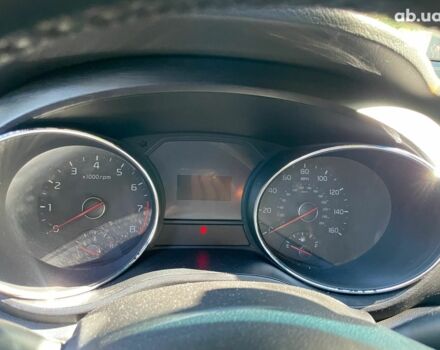 Бежевый Киа Седона, объемом двигателя 3.3 л и пробегом 130 тыс. км за 16690 $, фото 25 на Automoto.ua