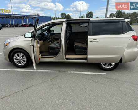 Бежевый Киа Седона, объемом двигателя 3.31 л и пробегом 130 тыс. км за 14300 $, фото 6 на Automoto.ua