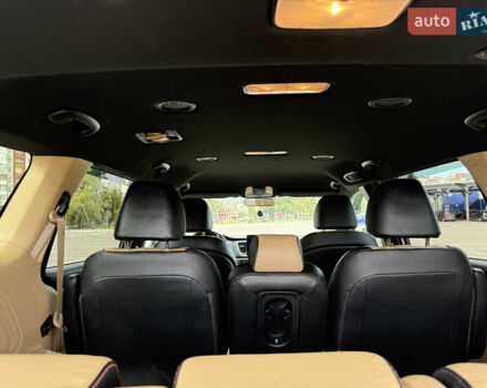 Бежевый Киа Седона, объемом двигателя 3.31 л и пробегом 130 тыс. км за 14300 $, фото 21 на Automoto.ua