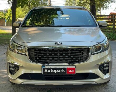 Бежевый Киа Седона, объемом двигателя 3.3 л и пробегом 130 тыс. км за 16690 $, фото 2 на Automoto.ua