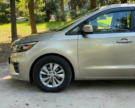 Бежевый Киа Седона, объемом двигателя 3.3 л и пробегом 130 тыс. км за 16690 $, фото 15 на Automoto.ua
