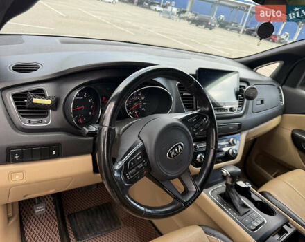 Бежевый Киа Седона, объемом двигателя 3.31 л и пробегом 130 тыс. км за 14300 $, фото 8 на Automoto.ua