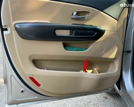 Бежевый Киа Седона, объемом двигателя 3.3 л и пробегом 130 тыс. км за 16690 $, фото 20 на Automoto.ua