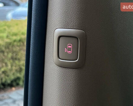 Черный Киа Седона, объемом двигателя 3.34 л и пробегом 181 тыс. км за 13999 $, фото 18 на Automoto.ua