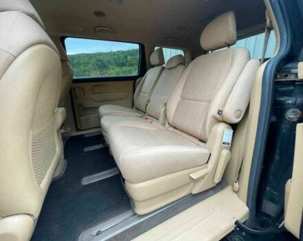 Черный Киа Седона, объемом двигателя 3.3 л и пробегом 97 тыс. км за 2900 $, фото 9 на Automoto.ua