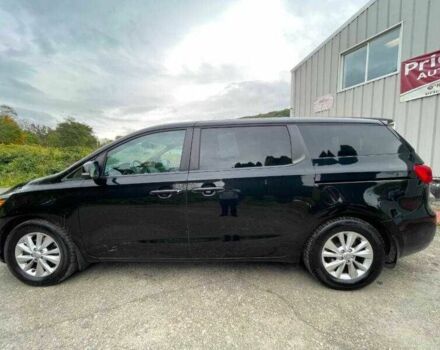 Черный Киа Седона, объемом двигателя 3.3 л и пробегом 97 тыс. км за 2900 $, фото 1 на Automoto.ua