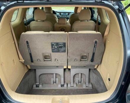 Черный Киа Седона, объемом двигателя 3.3 л и пробегом 97 тыс. км за 2900 $, фото 13 на Automoto.ua