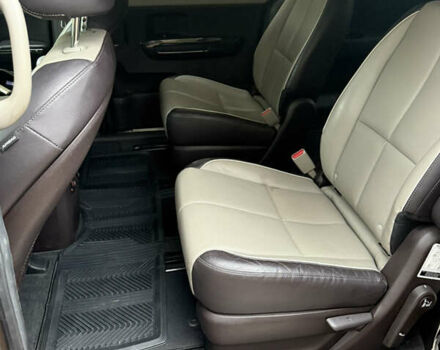 Коричневый Киа Седона, объемом двигателя 3.34 л и пробегом 108 тыс. км за 17000 $, фото 18 на Automoto.ua