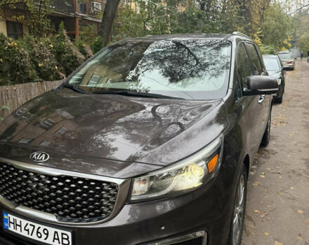 Коричневый Киа Седона, объемом двигателя 3.34 л и пробегом 108 тыс. км за 17000 $, фото 2 на Automoto.ua