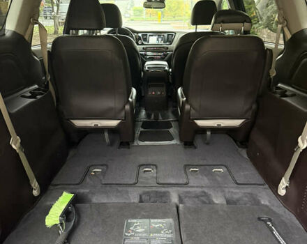 Коричневый Киа Седона, объемом двигателя 3.34 л и пробегом 108 тыс. км за 17000 $, фото 21 на Automoto.ua